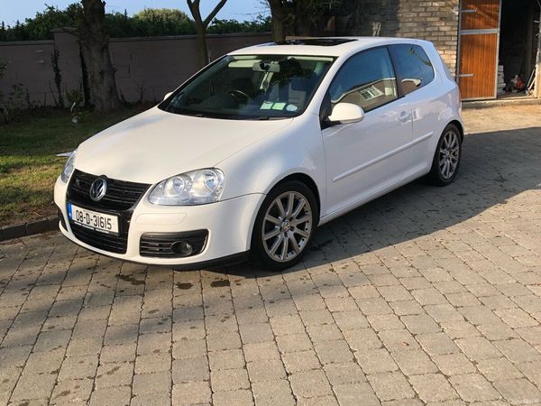 Volkswagen Golf Hatchback, Petrol, 2008, White