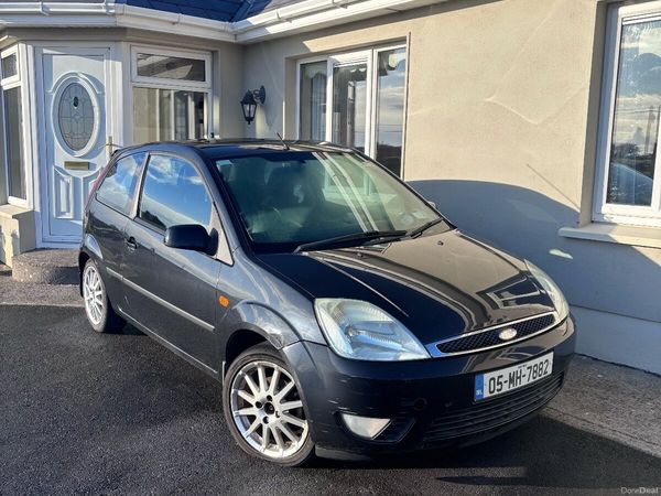 Ford Fiesta Hatchback, Petrol, 2005, Black