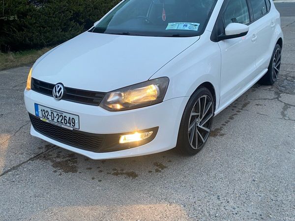 Volkswagen Polo Hatchback, Petrol, 2013, White