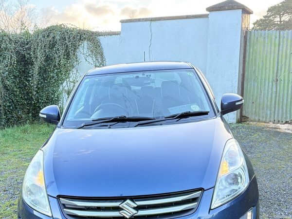 Suzuki Swift Hatchback, Petrol, 2015, Blue