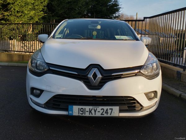 Renault Clio Hatchback, Diesel, 2019, White