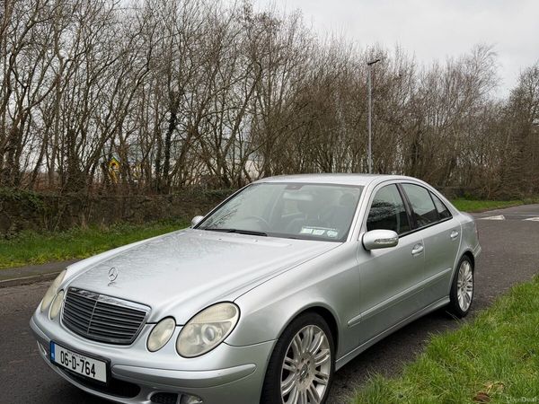 Mercedes-Benz E-Class Saloon, Petrol, 2006, Silver