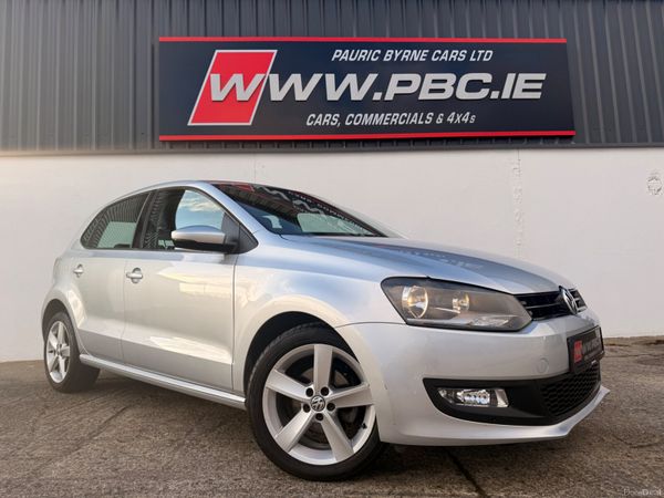 Volkswagen Polo Hatchback, Petrol, 2013, Silver
