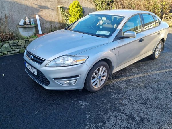 Ford Mondeo Saloon, Diesel, 2011, Silver