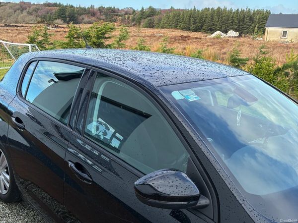 Peugeot 308 Hatchback, Diesel, 2014, Black