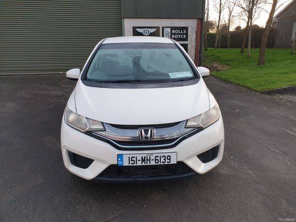 Honda Fit Hatchback, Petrol Hybrid, 2015, White