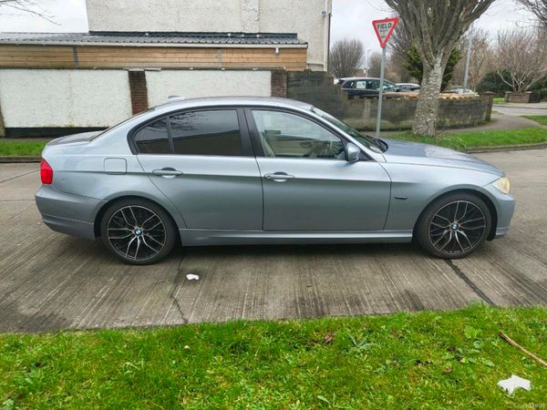 BMW 3-Series Saloon, Diesel, 2011, Blue