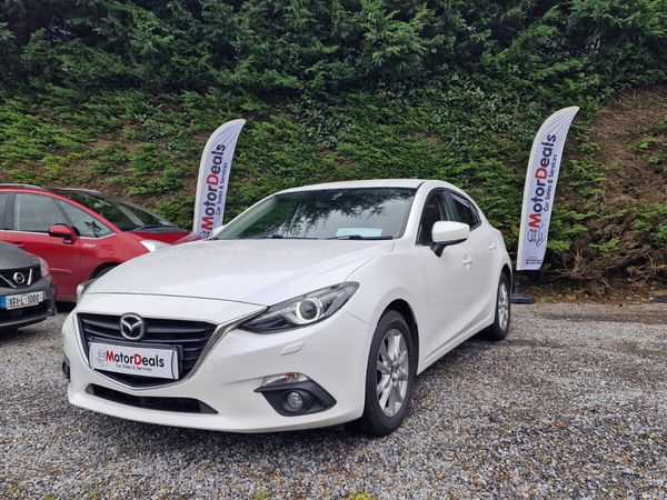 Mazda Mazda3 Hatchback, Petrol, 2015, White