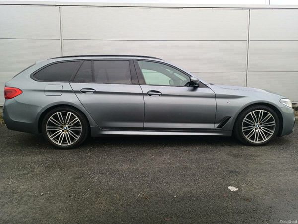 BMW 5-Series Estate, Diesel, 2020, Blue