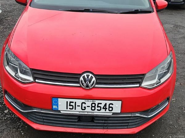 Volkswagen Polo Hatchback, Petrol, 2015, Red