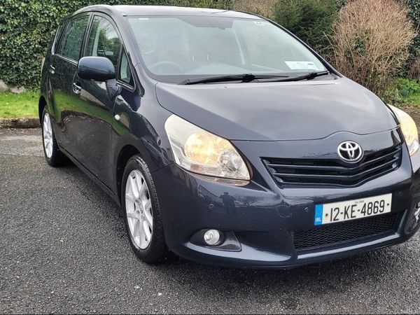 Toyota Verso MPV, Diesel, 2012, Grey