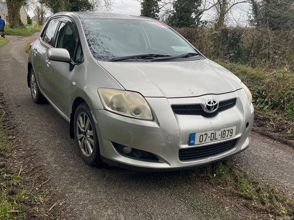Toyota Auris Hatchback, Petrol, 2007, Silver