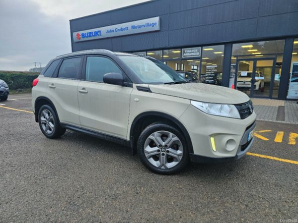 Suzuki Vitara Hatchback, Diesel, 2017, White