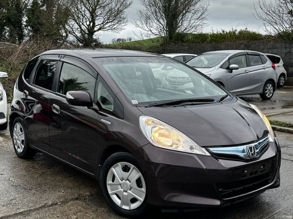 Honda Fit Hatchback, Petrol Hybrid, 2013, Brown