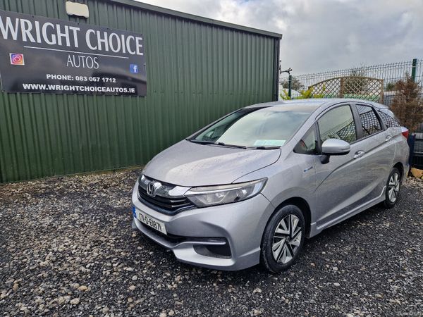 Honda Shuttle MPV, Petrol Hybrid, 2017, Silver