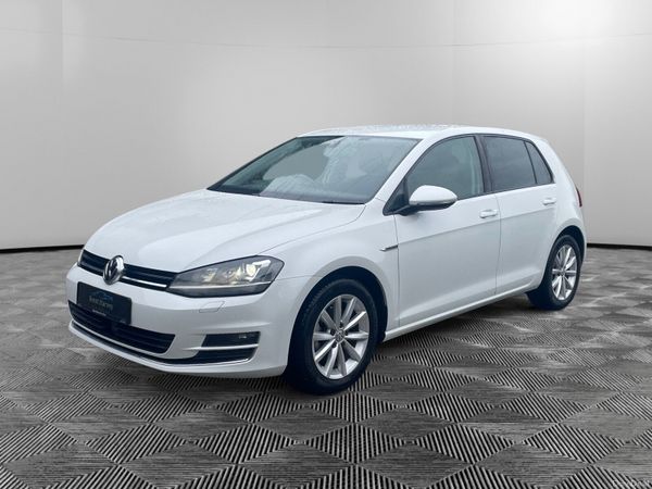 Volkswagen Golf Hatchback, Petrol, 2015, White