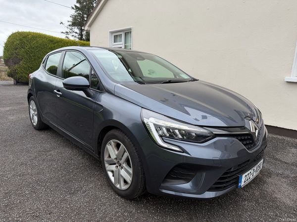 Renault Clio Hatchback, Petrol, 2022, Grey