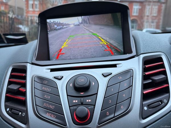 Ford Fiesta Hatchback, Petrol, 2009, Silver