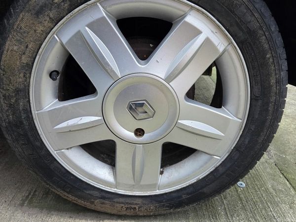 Renault Clio Hatchback, Petrol, 2004, Black