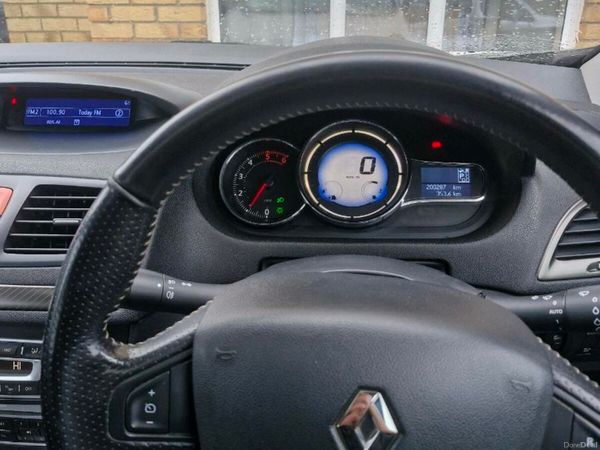 Renault Fluence Saloon, Diesel, 2016, Gold