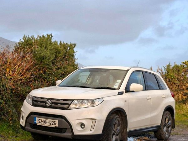 Suzuki Vitara SUV, Diesel, 2015, White