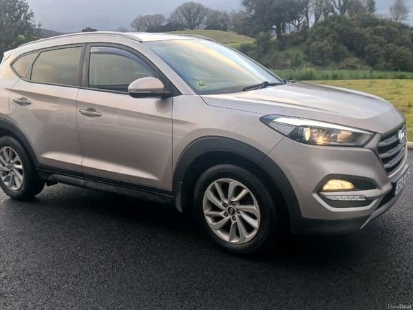 Hyundai Tucson SUV, Diesel, 2016, White