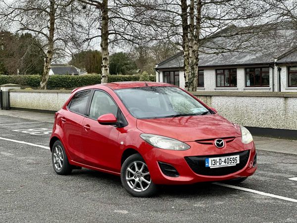 Mazda Demio MPV, Petrol, 2013, Red