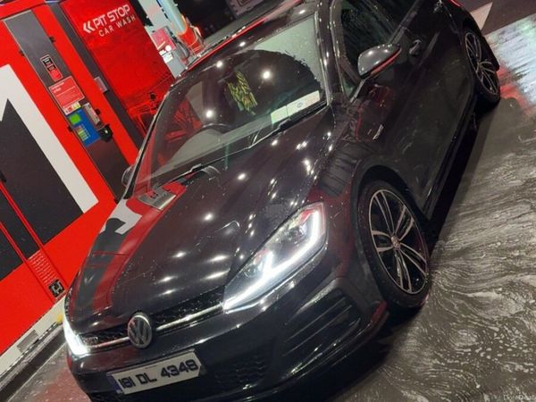 Volkswagen Golf Hatchback, Diesel, 2018, Black