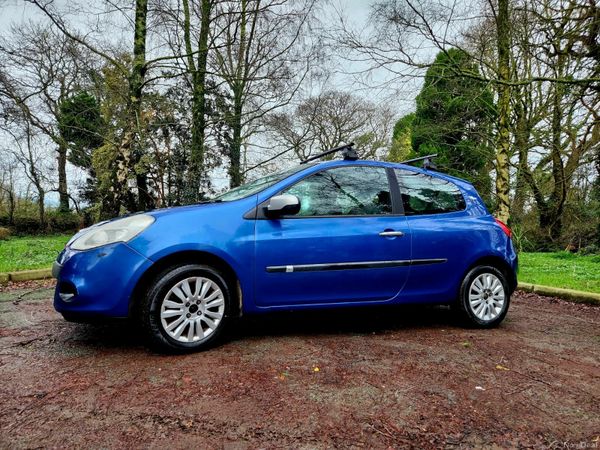 Renault Clio Hatchback, Diesel, 2010, Blue