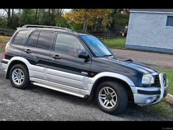 Suzuki Grand Vitara SUV, Diesel, 2004, Black
