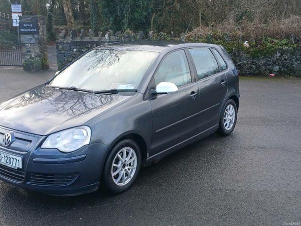 Volkswagen Polo Hatchback, Diesel, 2009, Grey
