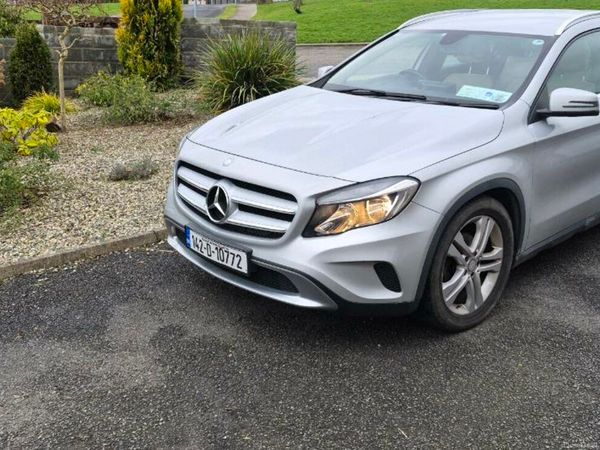 Mercedes-Benz GLA SUV, Diesel, 2014, Silver
