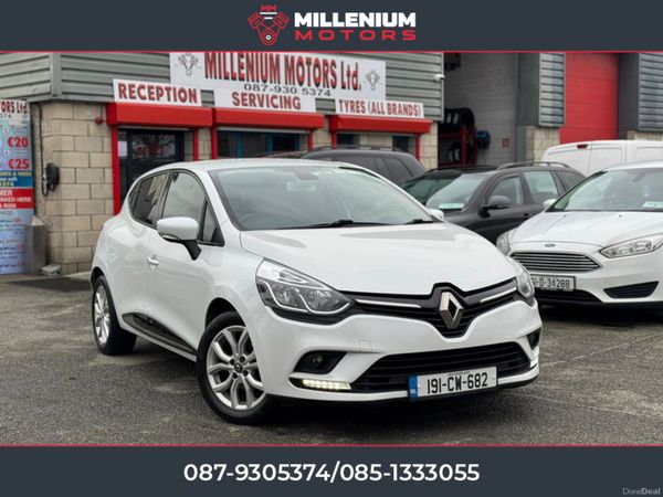 Renault Clio Hatchback, Petrol, 2019, White