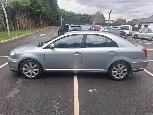 Toyota Avensis Hatchback, Diesel, 2008, Grey