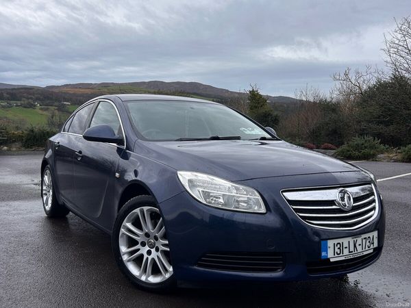 Vauxhall Insignia Hatchback, Diesel, 2013, Blue