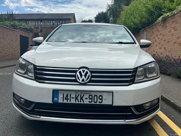 Volkswagen Passat Saloon, Diesel, 2014, White