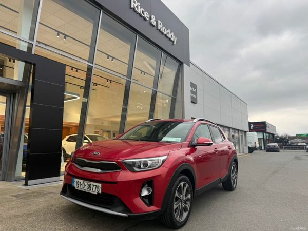 Kia Stonic Estate, Petrol, 2019, Red