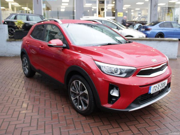 Kia Stonic Estate/Jeep, Petrol, 2017, Red