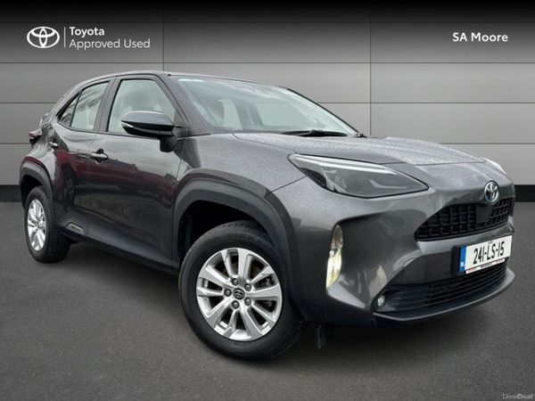 Toyota Yaris Cross Hatchback, Petrol Hybrid, 2024, Grey