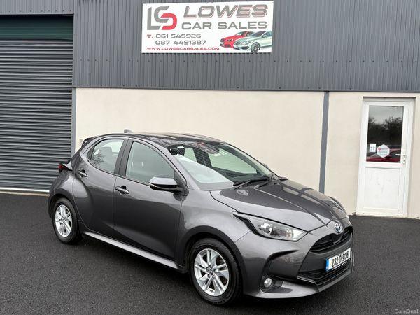 Toyota Yaris Hatchback, Petrol Hybrid, 2023, Grey