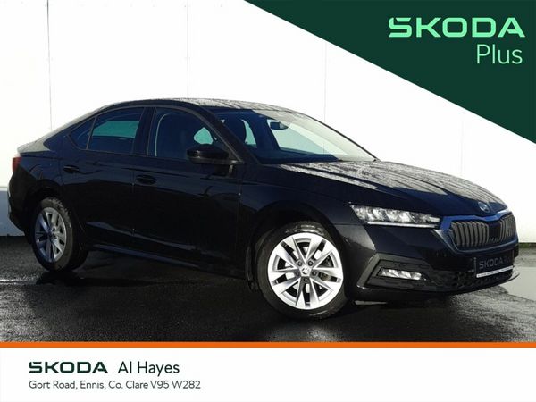 Skoda Octavia Saloon, Diesel, 2023, Black