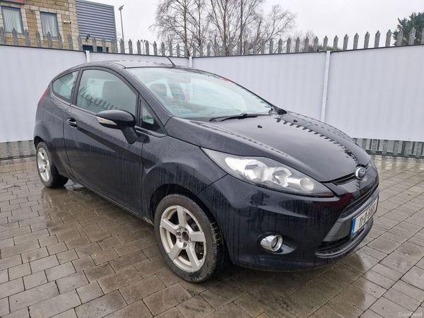 Ford Fiesta Hatchback, Petrol, 2011, Black