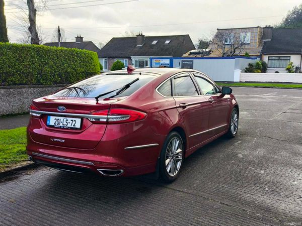 Ford Mondeo Hatchback, Diesel, 2020, Red