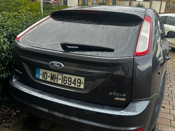Ford Focus Hatchback, Diesel, 2010, Grey