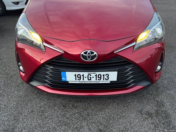 Toyota Yaris MPV, Petrol, 2019, Red