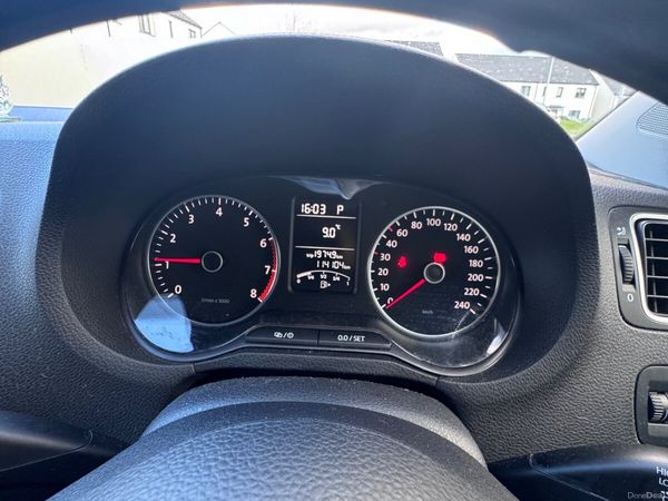 Volkswagen Polo Hatchback, Petrol, 2014, Silver