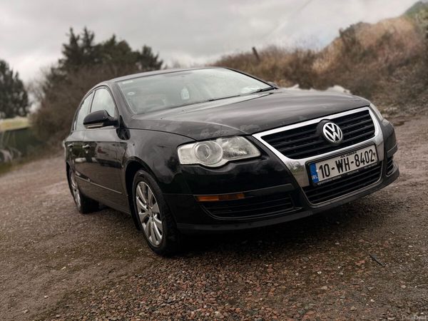 Volkswagen Passat Saloon, Diesel, 2010, Black