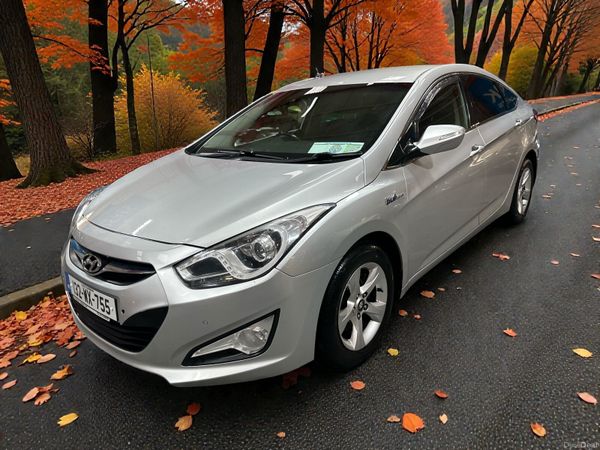 Hyundai i40 Saloon, Diesel, 2013, Silver