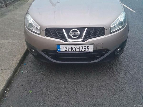 Nissan Qashqai Hatchback, Diesel, 2013, Bronze