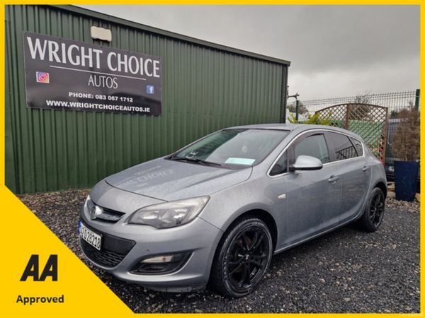 Vauxhall Astra Hatchback, Diesel, 2014, Silver
